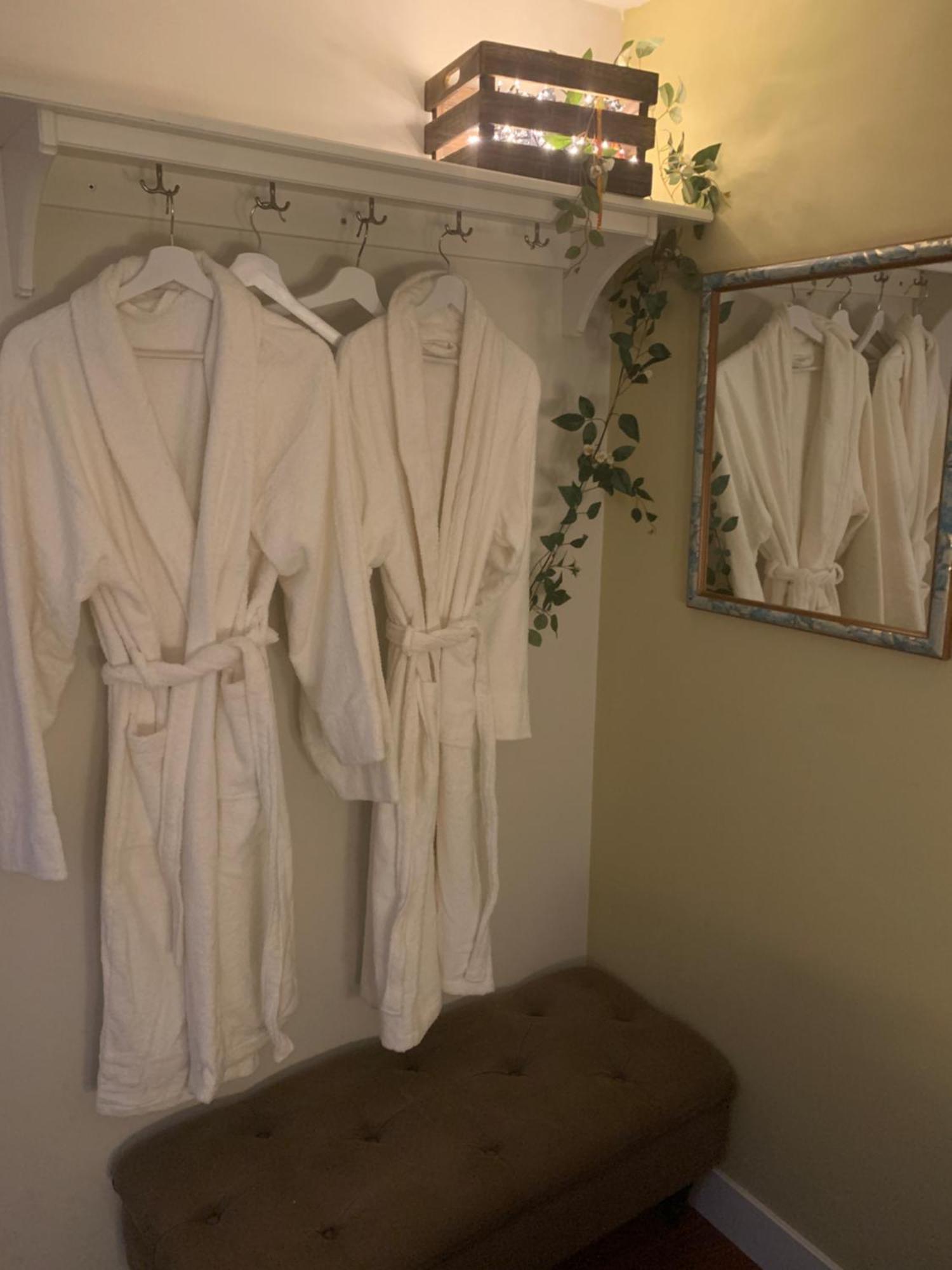 Romantisch Wellness Appartement Met Prive Hottub Sauna Gamesroom Den Ham Bagian luar foto